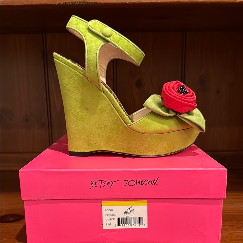 Never Worn! Betsey Johnson Green and Red Wedge Shoes